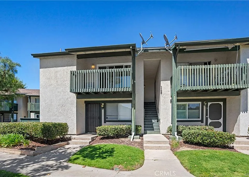 23232 Orange Ave #2