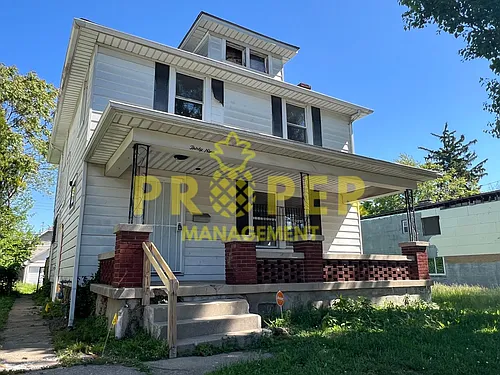 39 E Maplewood Ave Photo 1