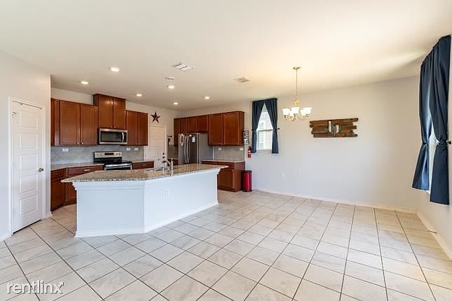 1st image of 7351R Bluebonnet Ln