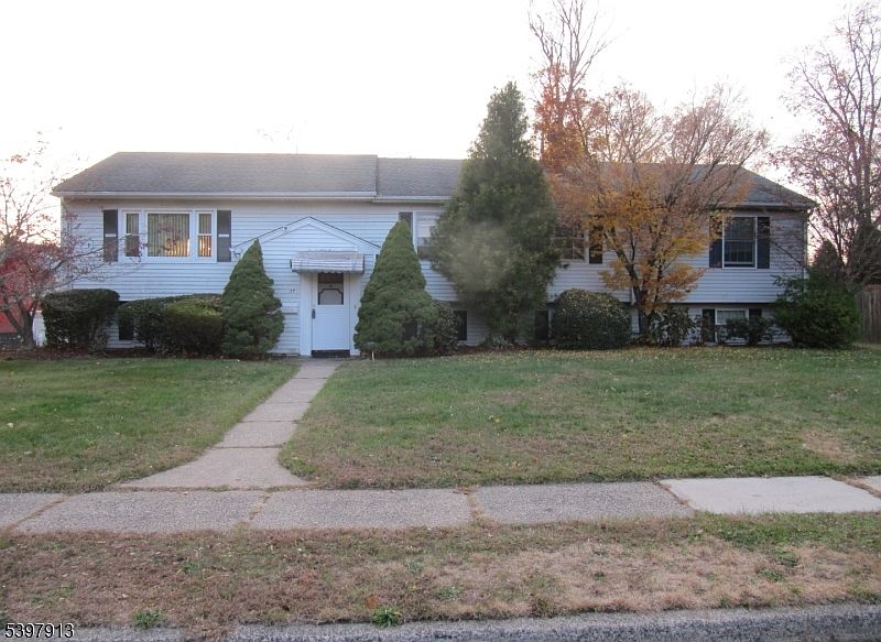 1st image of 37 Atwood Pl