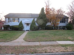 37 Atwood Pl, Wayne Twp., NJ 07470