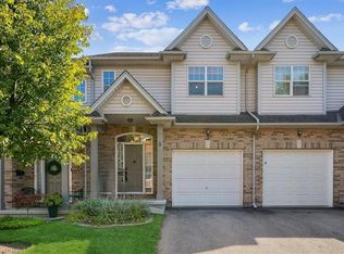 5200 Dorchester Rd #3, Niagara Falls, ON L2E 7M6