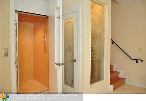 5th image of 907 NE 17th Way #201