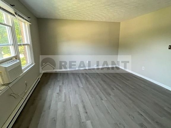 2nd image of 314 Walters Ln #B