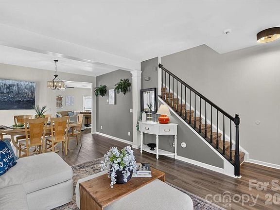 2nd image of 10926 Chrudan Dr
