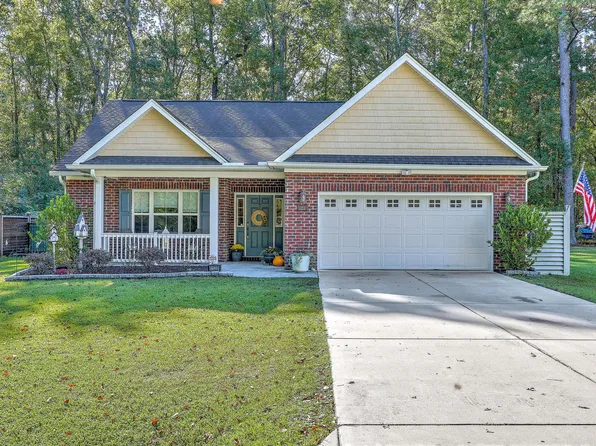 1122 Langdoc St, Moncks Corner, SC 29461