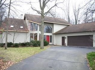 5408 Pine Meadow Dr, Midland, MI