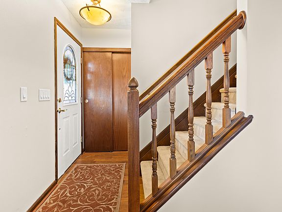 4th image of 5672 Burntwood Way