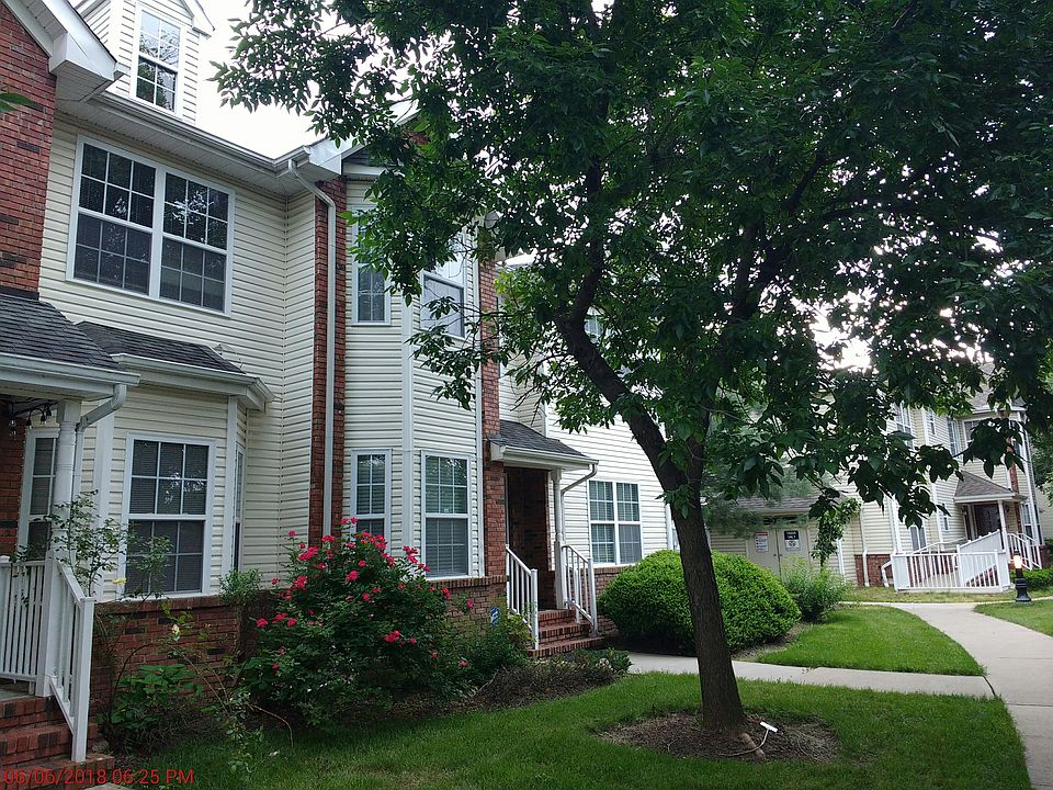 1st image of 339 Moonlight Dr