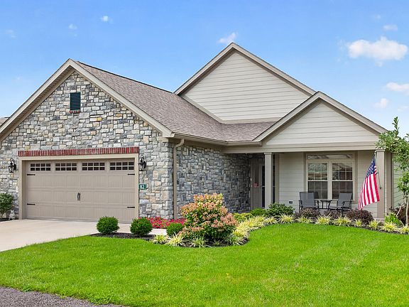 2nd image of 112 Saddle Ridge Cir