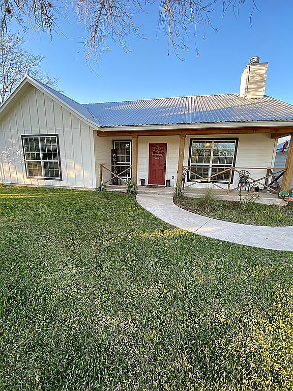 521 S La Grange St, Flatonia, TX 78941 Zillow