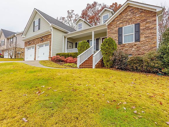 3rd image of 252 Peachtree Cir