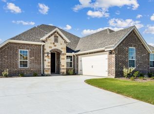 713 Carriage Hill Rd, Midlothian, TX 76065