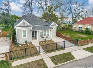1435 E Crockett St, San Antonio, TX 78202