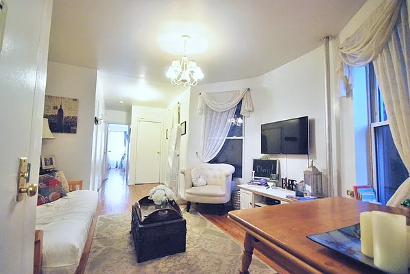 Rented by KYLM, LLC | media 24