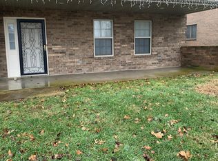 300 N East St #A, Mount Vernon, MO 65712