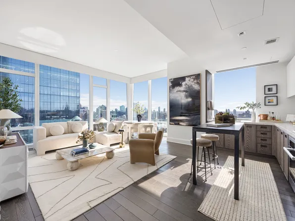 45 East 22nd Street image 1 of 35