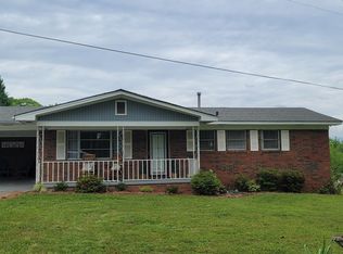 4411 Wahoo Dr, Gainesville, GA 30506