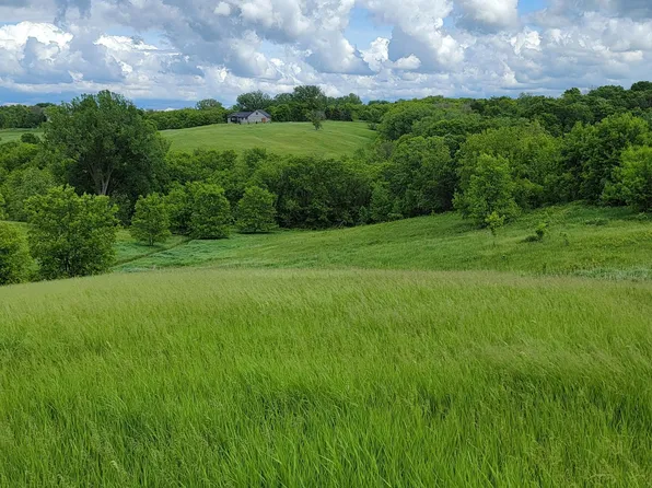 57 1130th Oaks Grv, River Falls, WI 54022