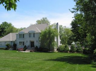 3 Red Owl Ct, Millstone Township, NJ 08535