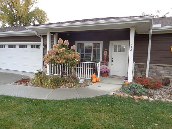 4th image of 913 Tamarack Ln