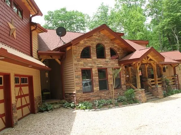 123 Nantahala Cove Rd, Topton, NC 28781