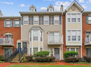 32 Dogwood St #32, Jersey City, NJ 07305