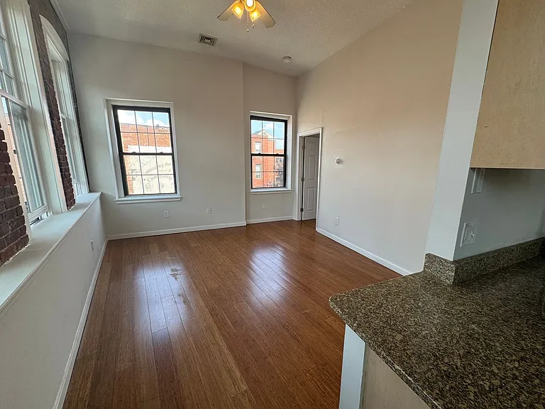 62 Wingate St — Photo 4