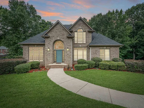 6304 Walnut Dr, Pinson, AL 35126