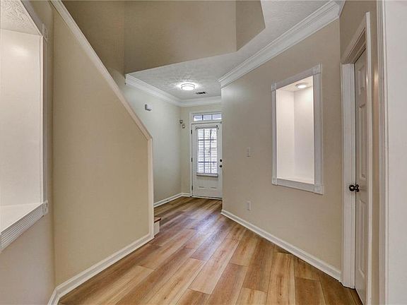 5th image of 517 Pond Lillies Rd