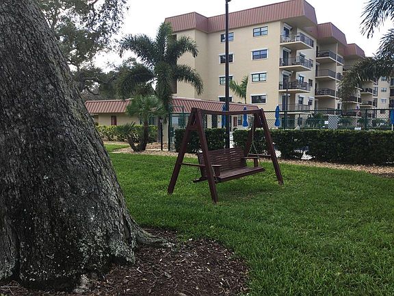 4th image of 1049 Rockledge Dr APT 105