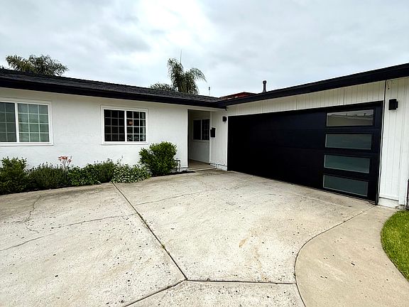 2nd image of 10252 Santana St