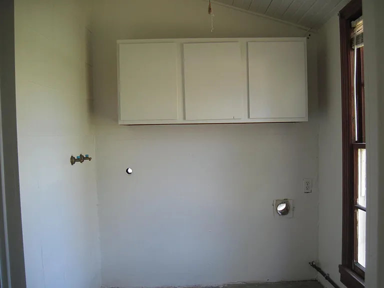 950 Farm Road 1536 #1536 — Photo 14
