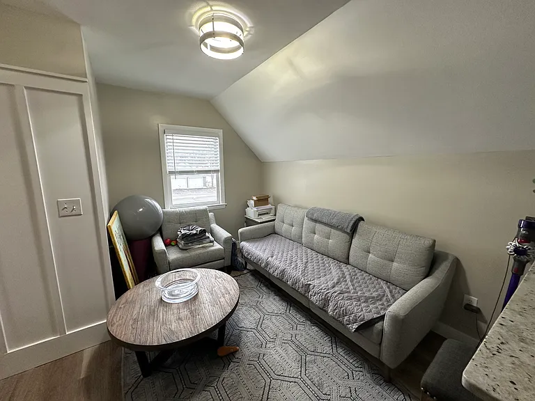 17 Central St #6 — Photo 3