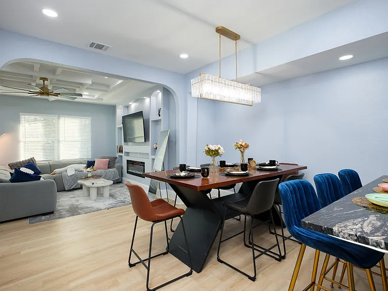 1515 W Kings Hwy — Photo 9