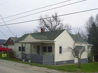 389 Derrick Ave, Uniontown, PA 15401