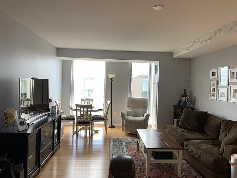2 Earhart St #802 — Photo 4