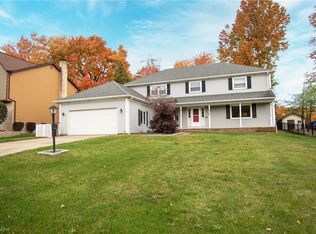 6949 N Renwood Rd, Independence, OH 44131