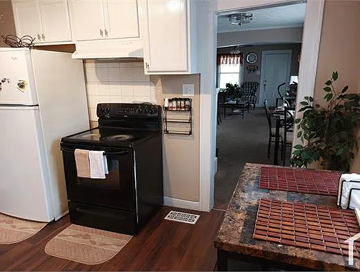 3723 Orchard Ave — Photo 5