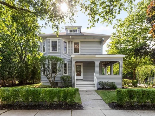 9 Spruce St, Belmont, MA 02478