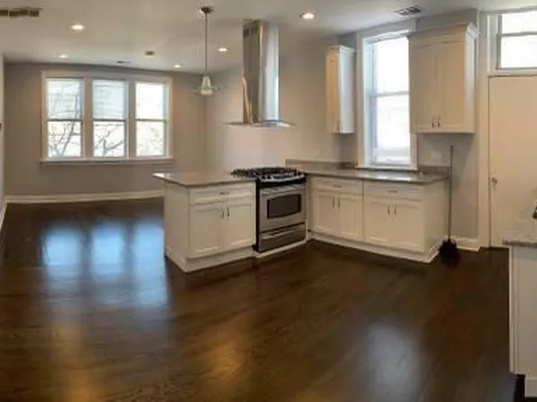 1801 W 17th St #2, Chicago, IL 60608