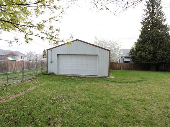 5th image of 2603 E Diamond Ave