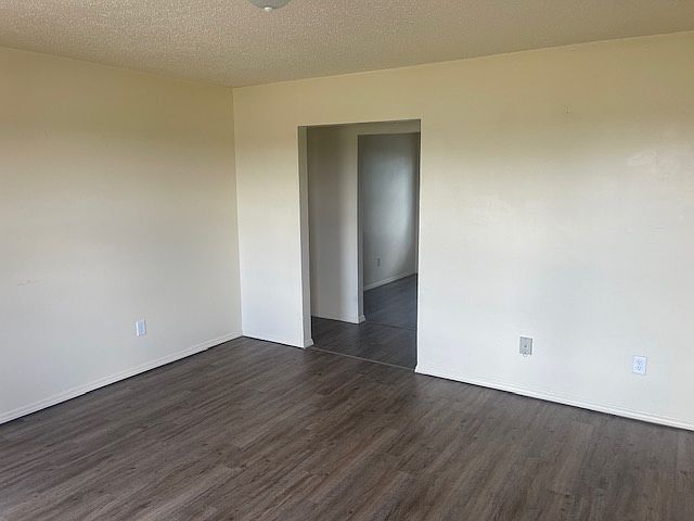 1st image of 1505 N Commercial Ave #4