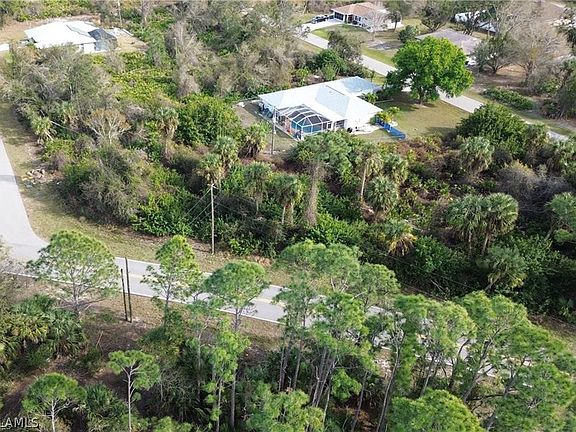 3rd image of 192 Macarthur Dr