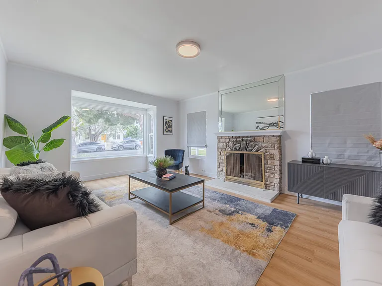 2522 Armacost Ave — Photo 3