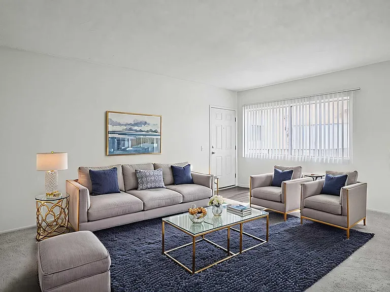 Belinda Apartment Homes — Photo 10