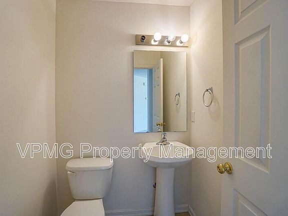4th image of 2214 NW 7th St