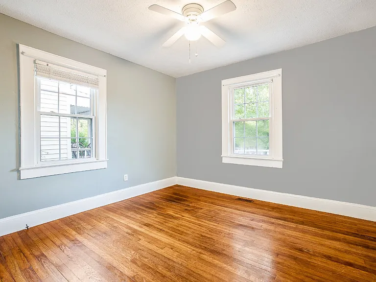 727 Greenland Dr — Photo 13