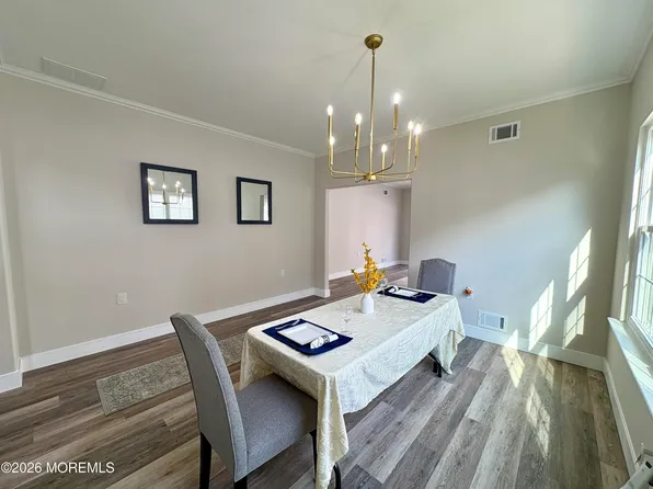87 Halsted Drive, Manchester, NJ 08759