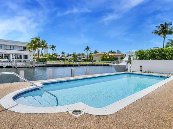 16453 NE 33rd Ave, North Miami Beach, FL 33160